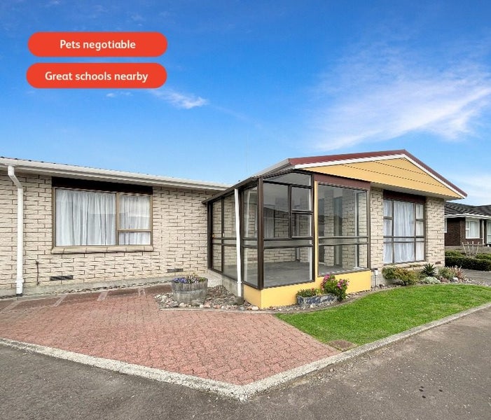 5 Chertsey Court, Roslyn, Palmerston North - Carousel 1