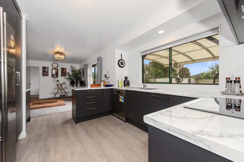 11 Sandhurst Place, Nawton, Hamilton - Carousel 2