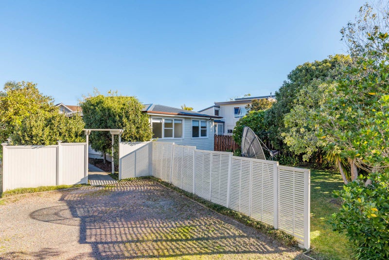 62 Sunrise Avenue, Mairangi Bay, Auckland - Carousel 1