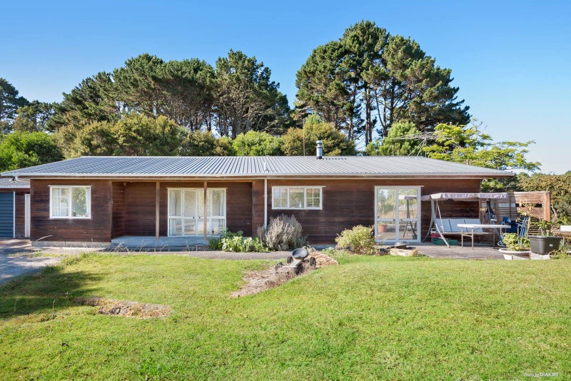 1168 East Coast Road, Albany - Carousel 2