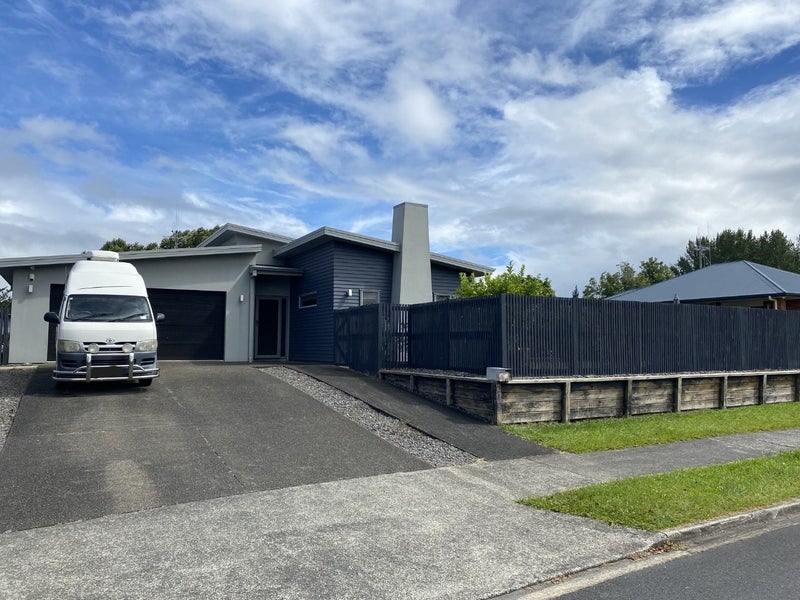 24 Malbec Place, Rototuna, Hamilton - Carousel 1