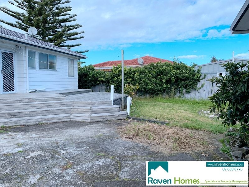 385 Bucklands Beach Road, Bucklands Beach, Auckland - Carousel 2