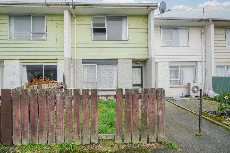 4/156 Earn Street, Appleby, Invercargill - Carousel 1