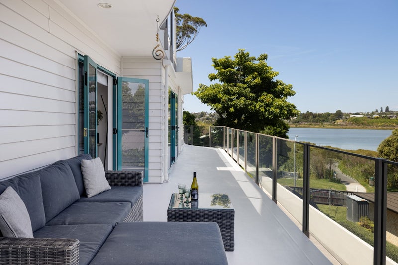 9 Bay Street, Matua, Tauranga - Carousel 1