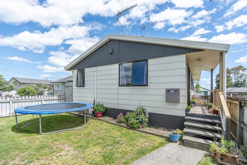 14A Puriri Street, Nawton, Hamilton - Carousel 1