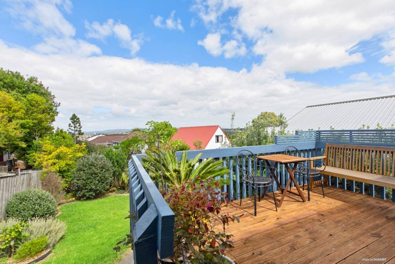 1/77 Luckens Road, West Harbour, Auckland - Carousel 1