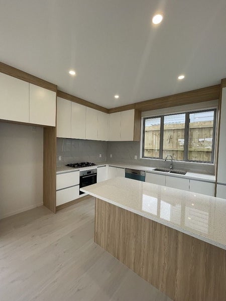 10D Playfair Road, Mount Roskill, Auckland - Carousel 2