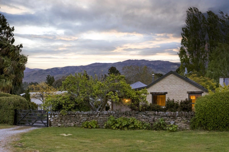 26 Miners Terrace, Bannockburn, Cromwell - Carousel 1