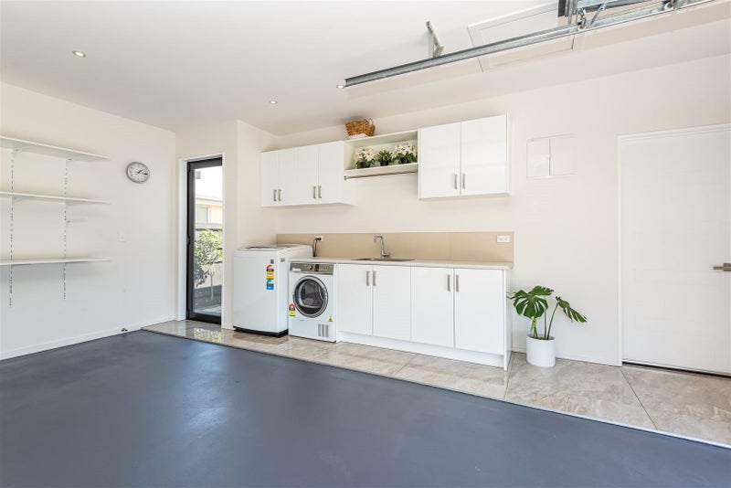 12 Vale Terrace, Wigram, Christchurch - Carousel 27