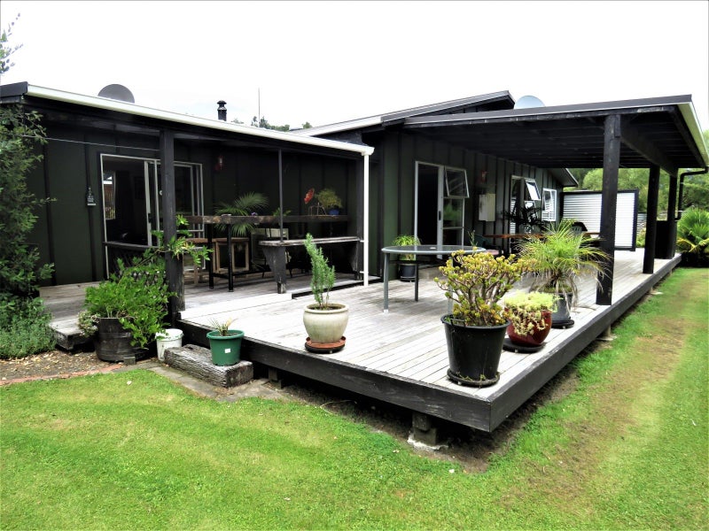26 Banbury Street, Waimangaroa, Westport - Carousel 2