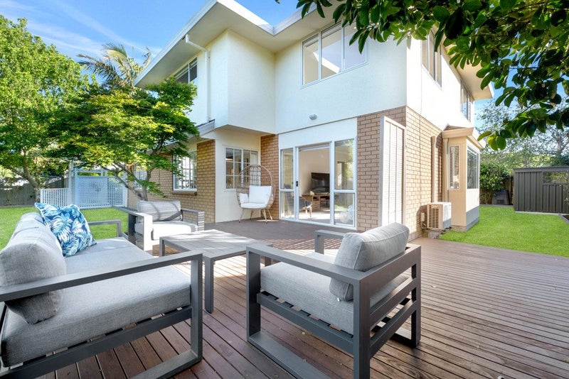 10 Mt Blanc Place, Northpark, Auckland - Carousel 2