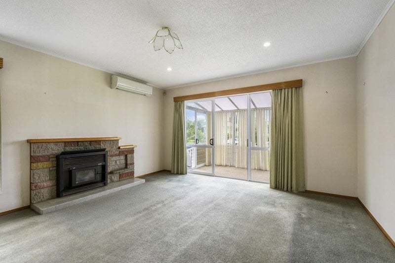9 Valentine Street, Papakura, Papakura - Carousel 2
