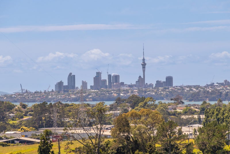 42 Chorley Avenue, Massey, Auckland - Carousel 2