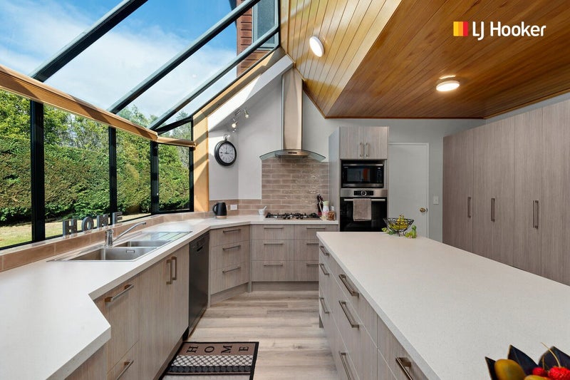 9 Sproull Drive, Scroggs Hill, Dunedin - Carousel 2