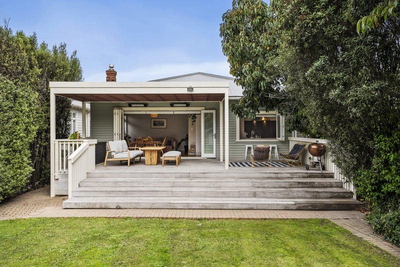233 Balmoral Road, Sandringham, Auckland - Carousel 1
