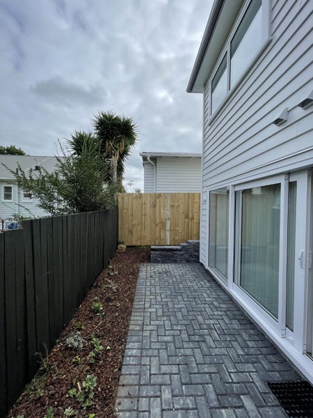 20 Jerram Street, Mount Albert, Auckland - Carousel 17