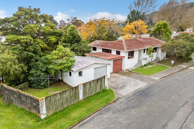 44 Cleary Street, Waterloo, Lower Hutt - Carousel 2