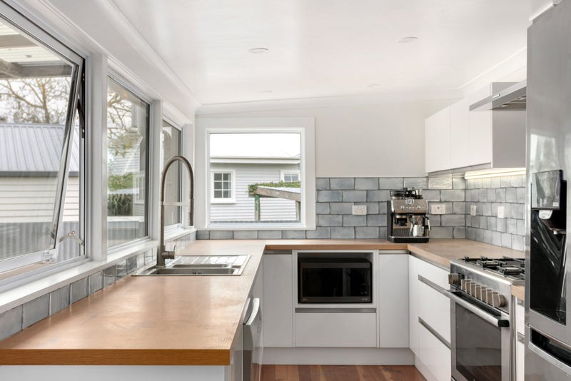 67 Graham Road, Inner Kaiti, Gisborne - Carousel 2