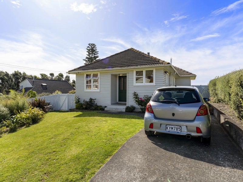 19 Spur Grove, Titahi Bay, Porirua - Carousel 23