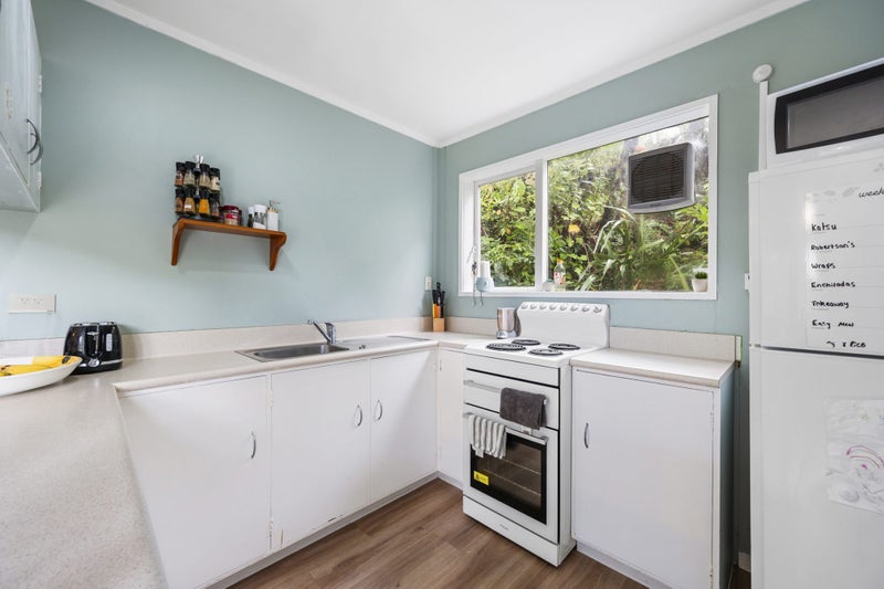 4 Chancellor Way, Crofton Downs, Wellington - Carousel 2