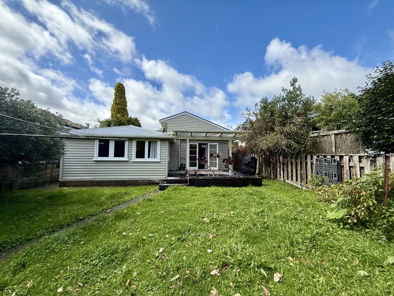 8 Richard Street, Belmont, Lower Hutt - Carousel 18