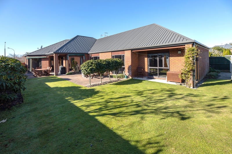 22 Berkshire Drive, Avonhead, Christchurch - Carousel 1