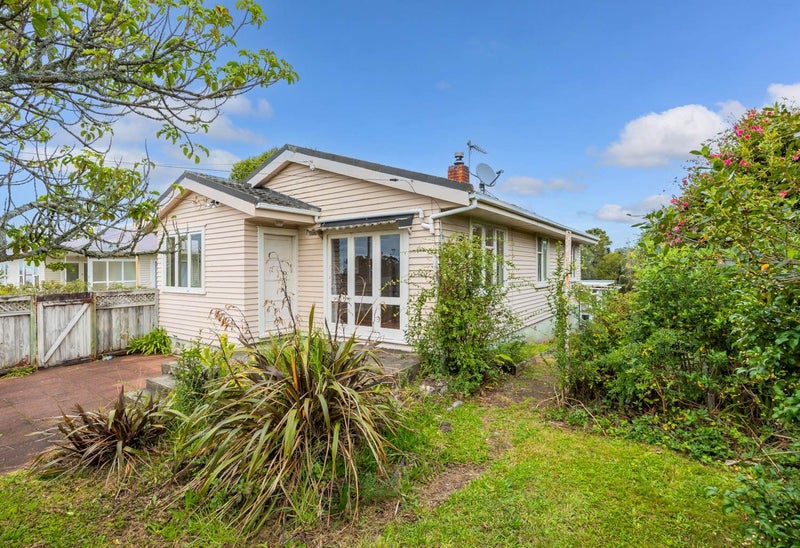 298 East Coast Road, Forrest Hill, Auckland - Carousel 1