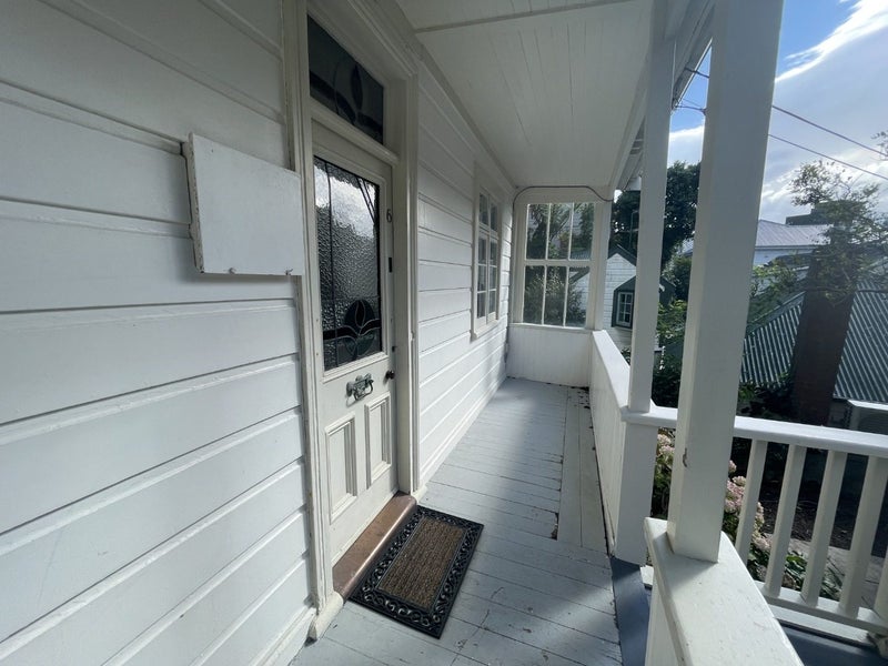 6 Ascot Street, Thorndon, Wellington - Carousel 2