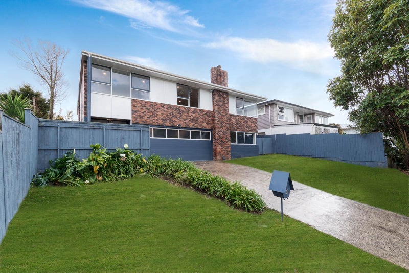 43 Holland Road, Hillcrest, Auckland - Carousel 1