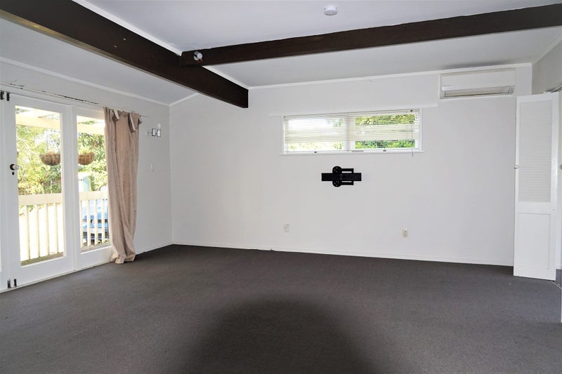 90 Coronation Road, Hillcrest, Auckland - Carousel 1