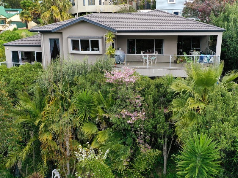 17 Bracken Street, Hospital Hill, Napier - Carousel 2