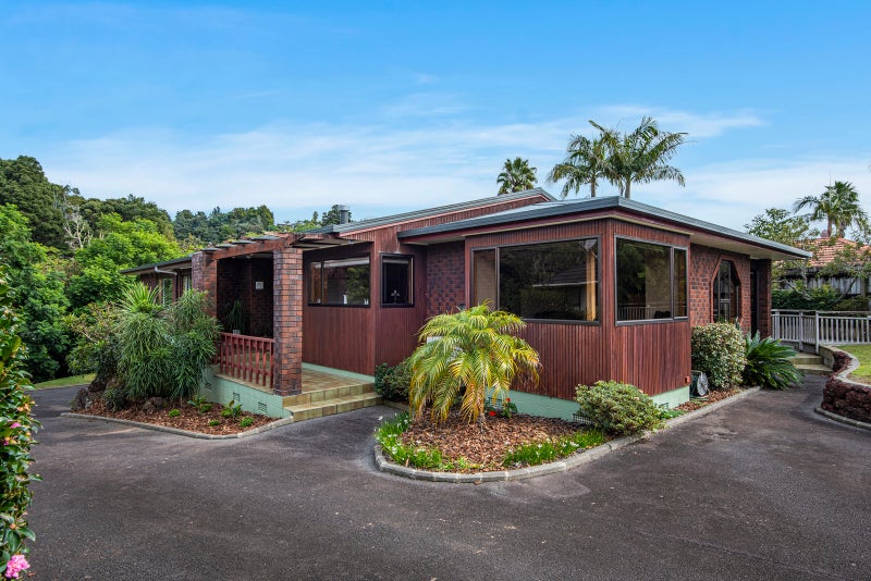 19 Augusta Place, Kamo, Whangarei - Carousel 2