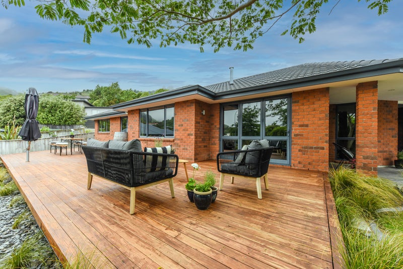 24 Frenchay Drive, Atawhai, Nelson - Carousel 1