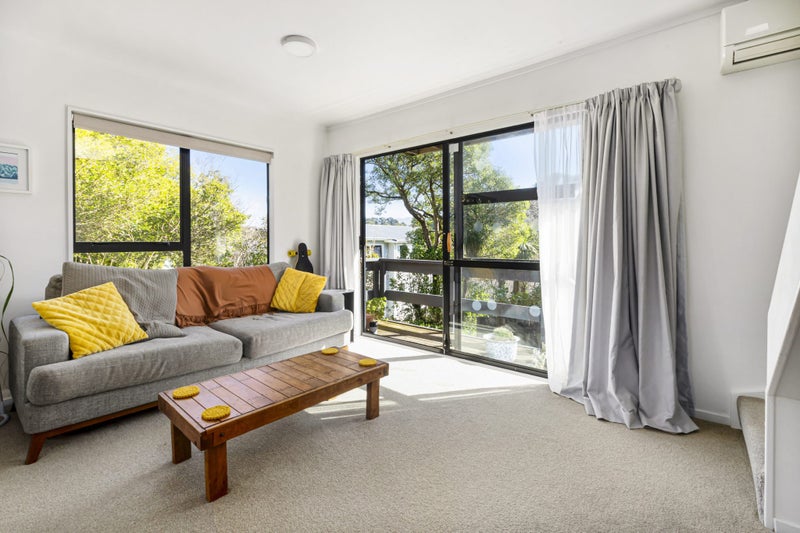 28/55 Hamilton Road, Hataitai, Wellington - Carousel 1