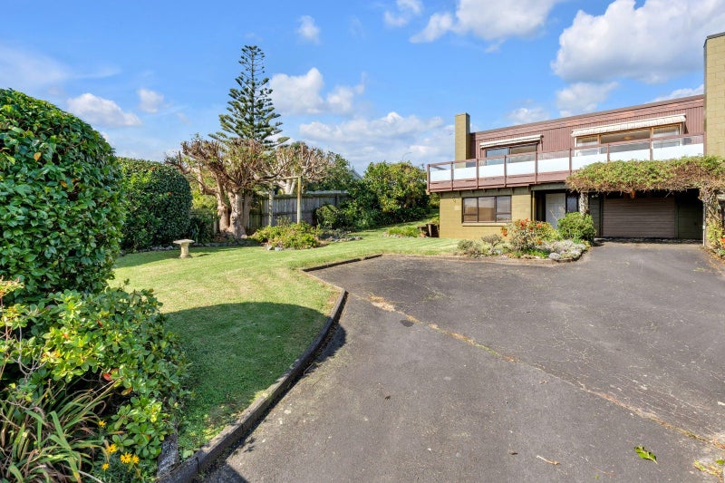 2D Evelyn Road, Cockle Bay, Auckland - Carousel 1