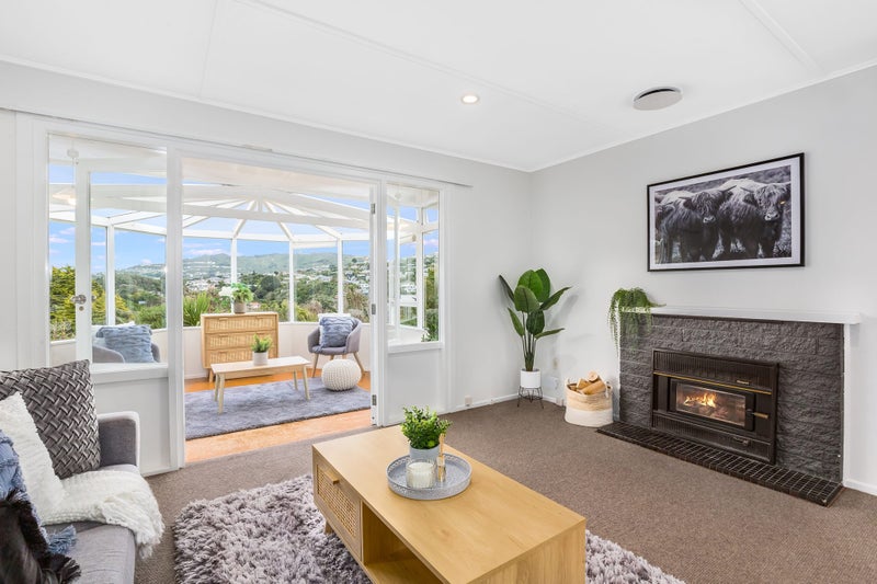 31 Lynda Avenue, Paparangi, Wellington - Carousel 2