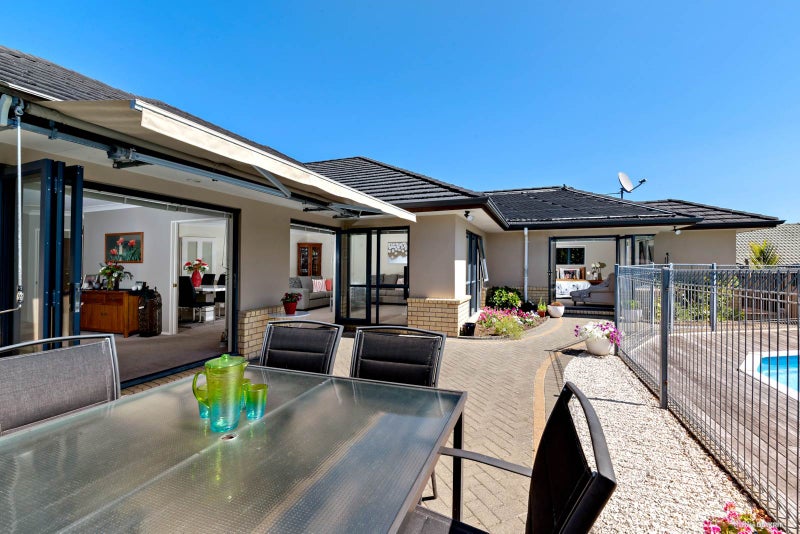 4 Keenagh Rise, Dannemora, Auckland - Carousel 2
