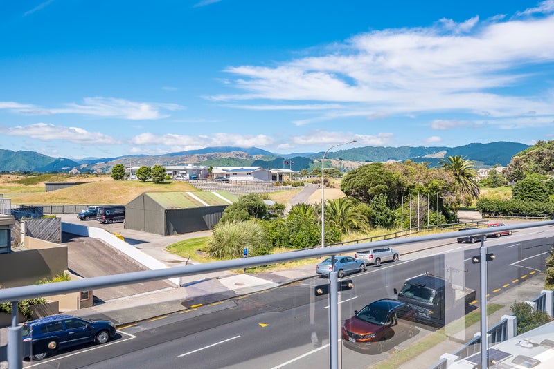 379 Kapiti Road, Paraparaumu Beach, Paraparaumu - Carousel 2