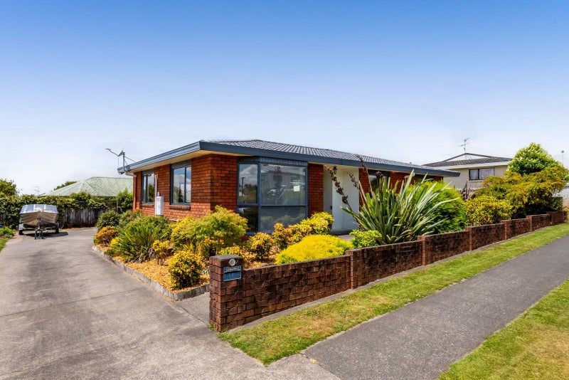 40 Hamlet Street, Stratford - Carousel 2