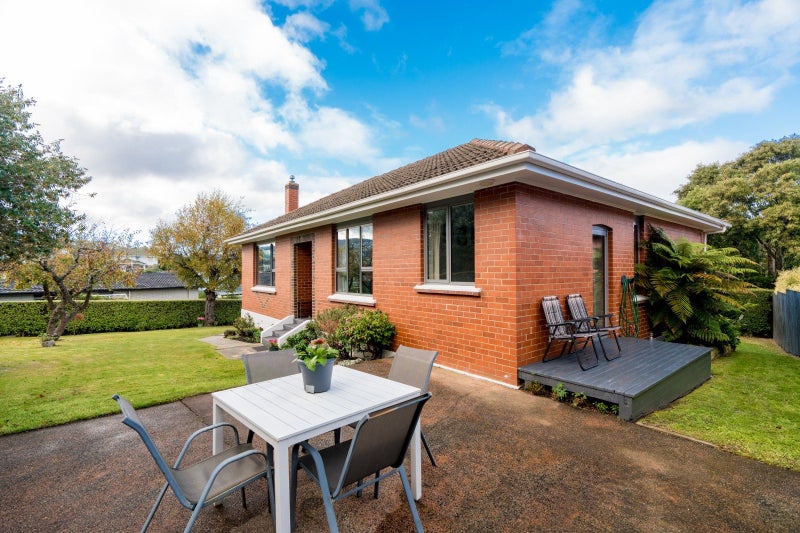 10 Jubilee Street, Belleknowes, Dunedin - Carousel 2