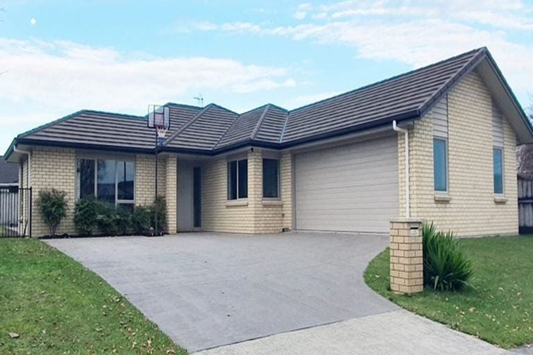 14 Hector Drive, Rototuna North, Hamilton - Carousel 1