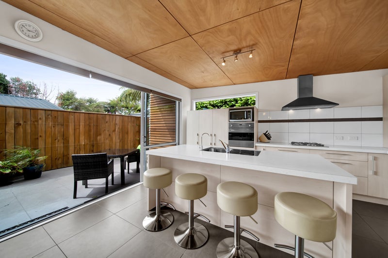 14A Arawa Street, Welbourn, New Plymouth - Carousel 2