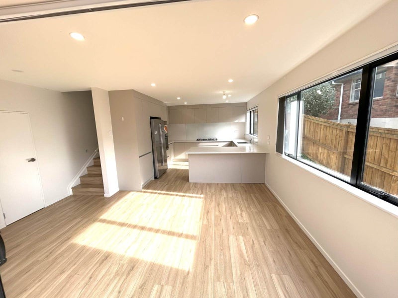 82B Taylor Street, Blockhouse Bay, Auckland - Carousel 2