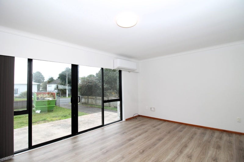 27 Myers Road, Manurewa East, Auckland - Carousel 2