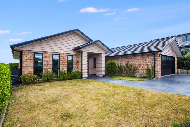 14A Kaimai Place, Aotea, Porirua - Carousel 25