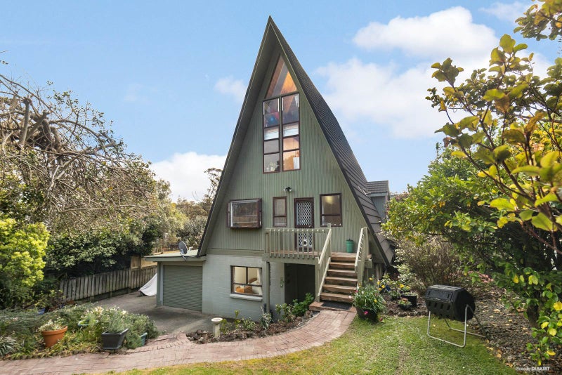 3 Halsey Drive, Lynfield, Auckland - Carousel 1