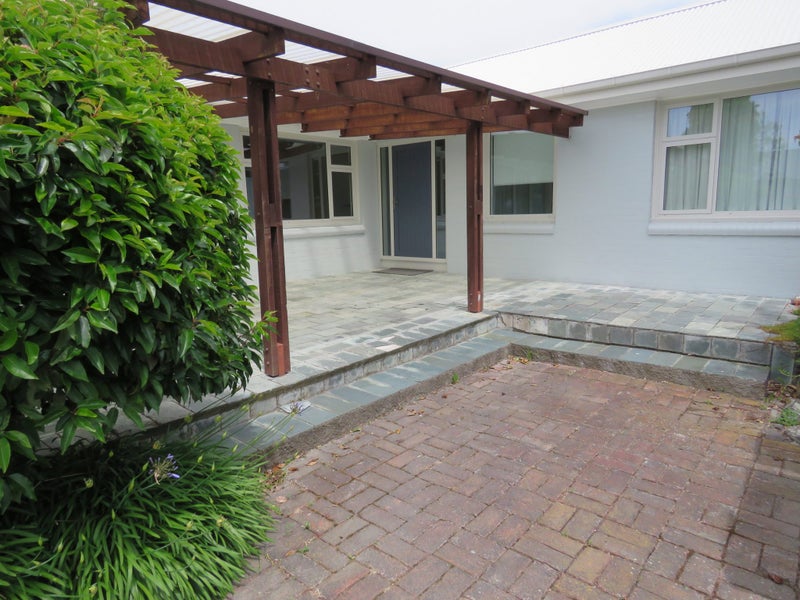 15 Hadlow Place, Burnside, Christchurch - Carousel 8