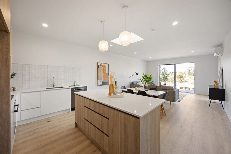 31 Lumino Terrace, Peacocke, Hamilton - Carousel 2