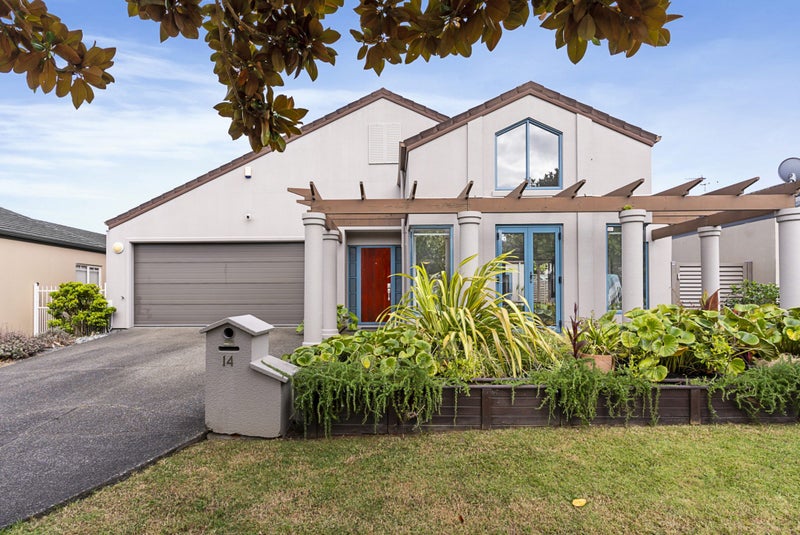 14 Cellarmans Street, Te Atatu Peninsula, Auckland - Carousel 1