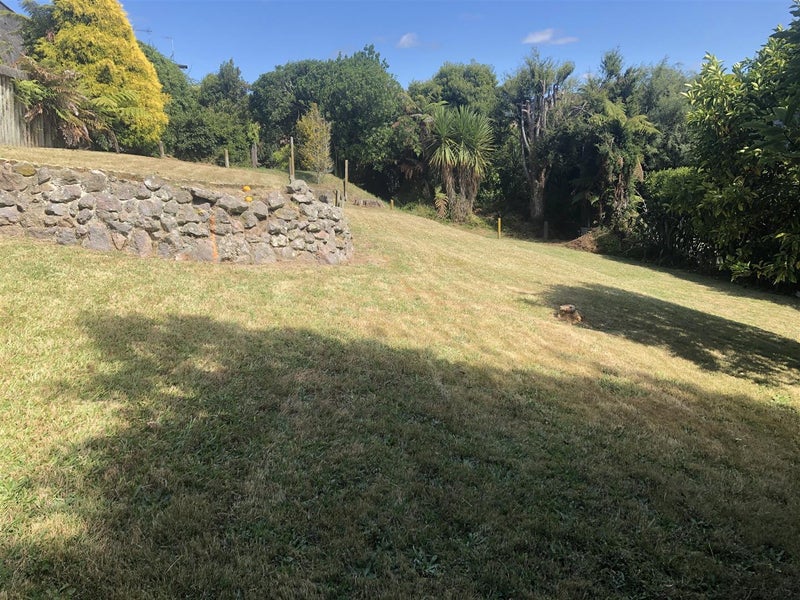 7A Naera Place, Kawaha Point, Rotorua - Carousel 2